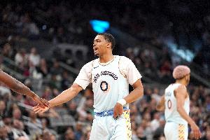 凯尔登：我们不能自满 也不能安于现状 我会做好我应该做的事情